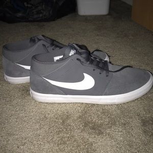 Nike Portmore II Midtops